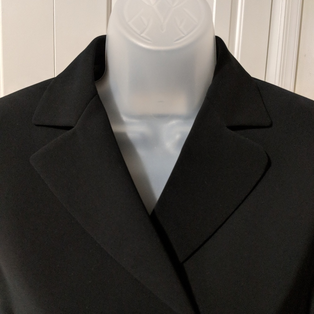 TAHARI black blazer - Picture 3 of 7